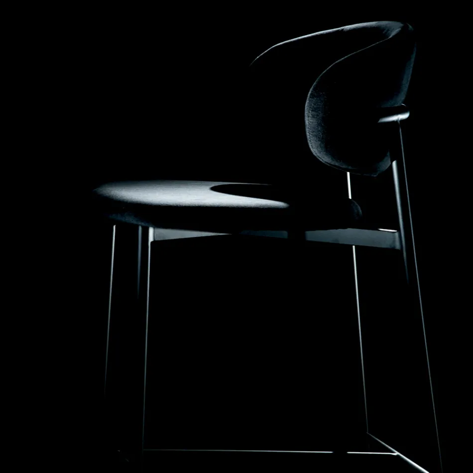 Fester Hocker mit Sitz und Rückenlehne aus Samt, hergestellt in Italien – Cagliari Viadurini