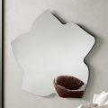 Blattförmiger Spiegel in zwei Größen und Farben, hergestellt in Italien – Levian