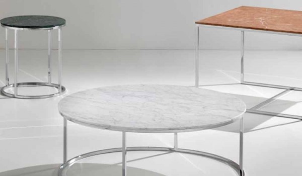 Kaffeetisch aus weißem Carrara-Marmor mit verchromter Basis Zeus