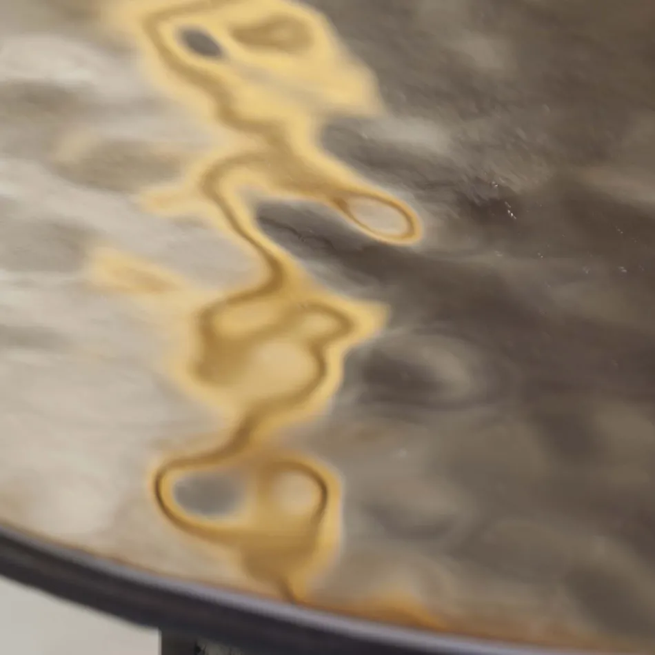 Couchtisch mit Glasplatte und Metallgestell, hergestellt in Italien – Batulla Viadurini