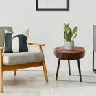 Wohnzimmer-Couchtisch mit Metallbeinen und Massivholzplatte - Sardinien Viadurini