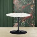 Tulip Saarinen Couchtisch aus Carrara-Marmor, H 41, hergestellt in Italien – Scarlet