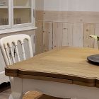 Ausziehbarer Tisch bis zu 280 cm mit Holzplatte und Sockel aus lackiertem Holz – Mentha Viadurini