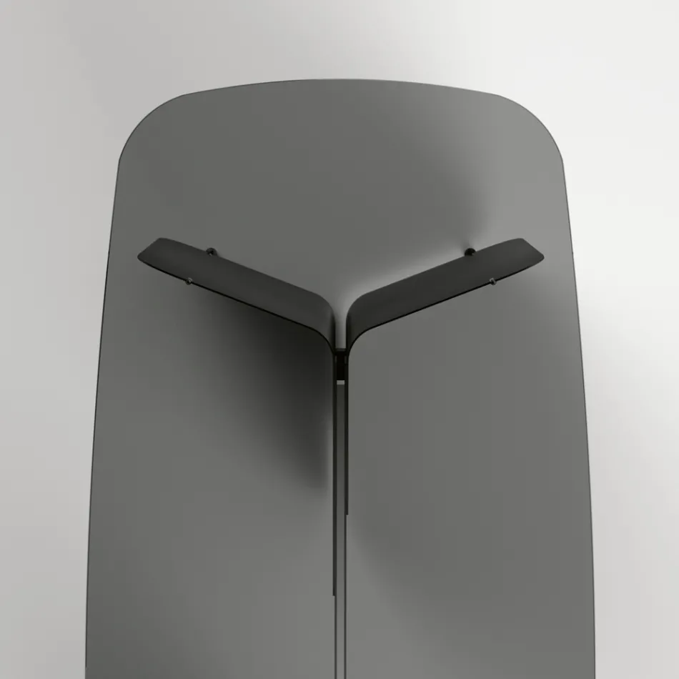 Tisch mit geformter Glasplatte und gebogenem Metallfuß - Piacere Viadurini