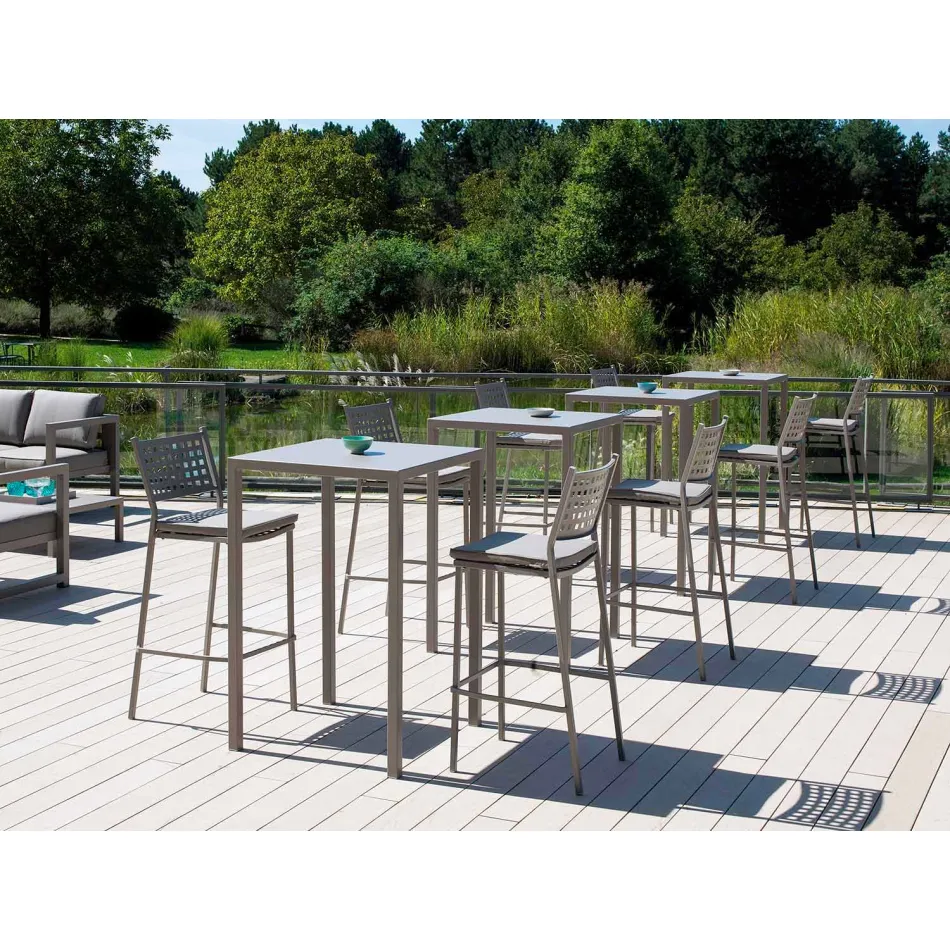 Quadratischer Stehtisch aus lackiertem Metall Made in Italy - Cuba Viadurini