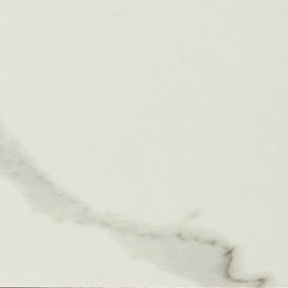 Gartentisch mit Holzsockel und Calacatta Oro Keramikplatte - Infinity Viadurini