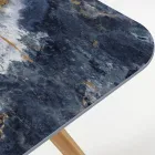 Gartentisch mit Holzsockel und ozeanblauer Keramikplatte - Infinity Viadurini