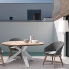 Runder Outdoor-Tisch aus Teakholz mit Aluminiumbasis, Homemotion – Selenia Viadurini