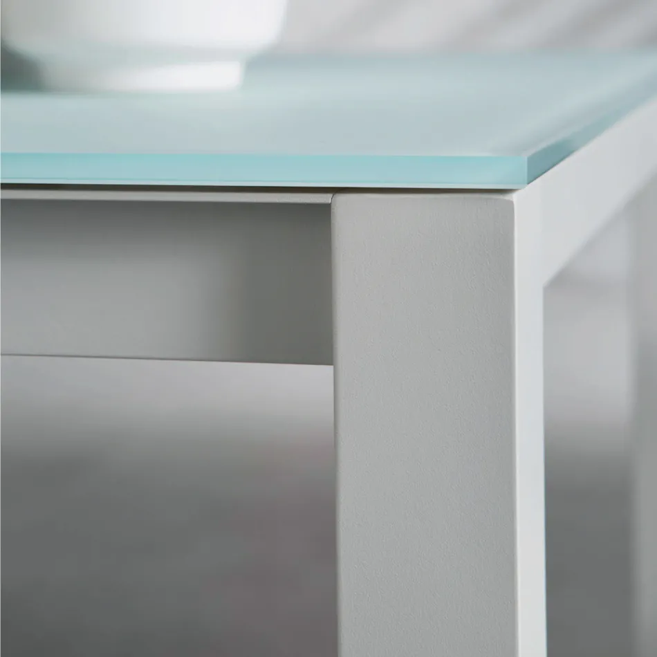 Gartentisch mit Gestell aus lackiertem Aluminium und Glasplatte - Salim Viadurini