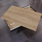 Ausziehbarer und breiterer Esstisch aus Melamin und Metall – Devendra Viadurini