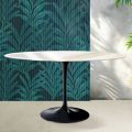 Saarinen Ovaler Tulpentisch H 74 cm in Florim Calacatta Gold Gloss Keramik - Scharlachrot