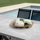 Rechteckiger Gartentisch aus Aluminium und grauem Kunstharz - Nuvia Viadurini