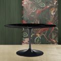 Tulip Eero Saarinen H 73 Ovaler Tisch aus schwarzem Marquinia-Marmor, hergestellt in Italien – Scharlachrot