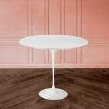 Tulip Eero Saarinen Runder Tisch aus weißem Flüssiglaminat, H 73, hergestellt in Italien – Scharlachrot