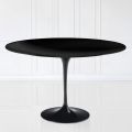 Tulip Tisch Eero Saarinen H 74 Oval aus schwarzem Flüssiglaminat Made in Italy - Scharlachrot