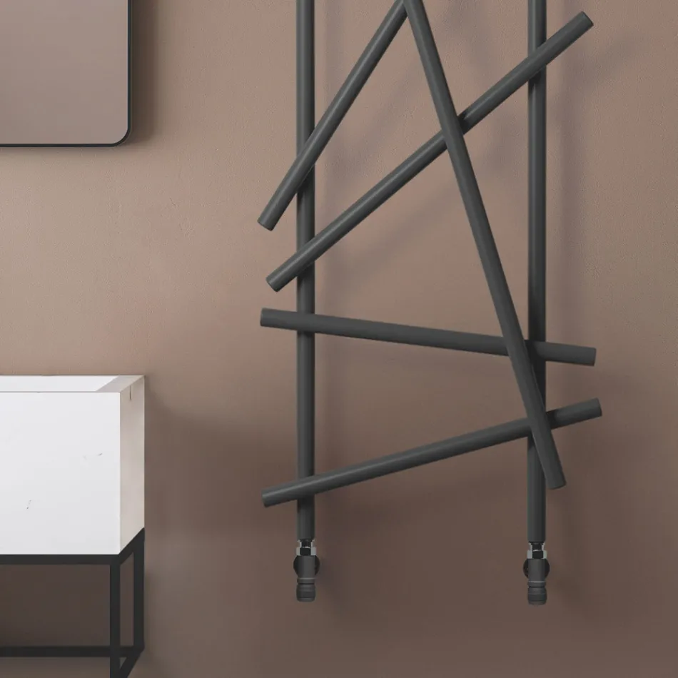 Hydraulischer Stahlheizkörper mit Rundrohren Made in Italy - Random Viadurini