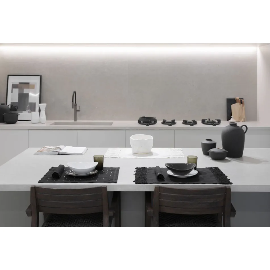 Leinenservietten mit schwarzen oder butterfarbenen Kristallen, 6 Stück, italienischer Luxus – Prezio Viadurini