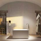 Freistehende quadratische Badewanne aus italienischem Design von Argentera Viadurini