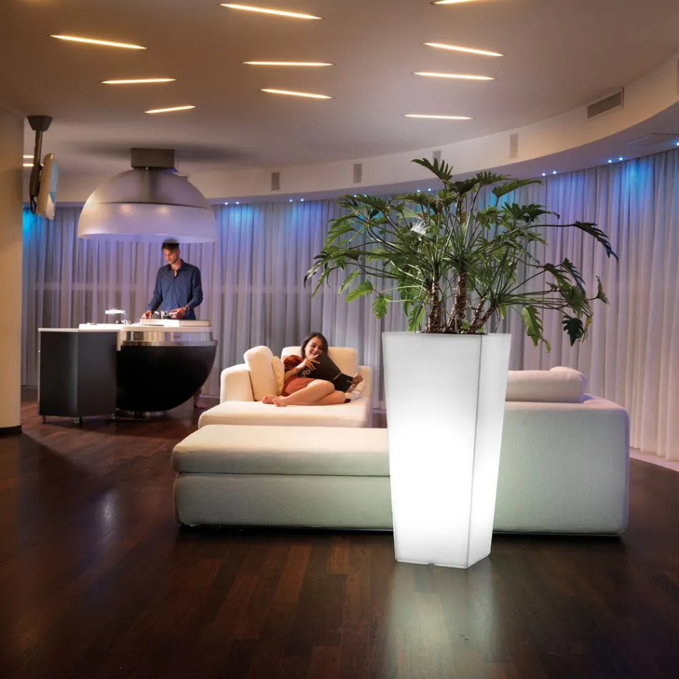 Hohe Innenvase aus weißem Polyethylen Made in Italy - Devid Viadurini