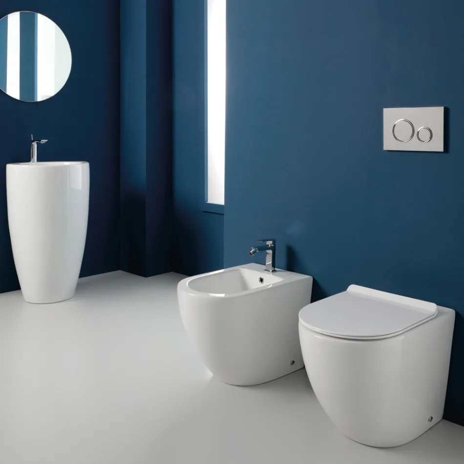 Aralia Weiße Keramik-Stand-WC-Anlage mit Zyklonabdichtung und Soft-Close-Sitz Viadurini